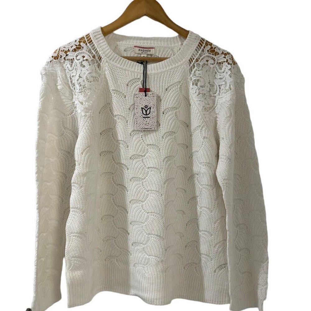 Andree by Unit White Long Sleeve Sweater Medium NWT